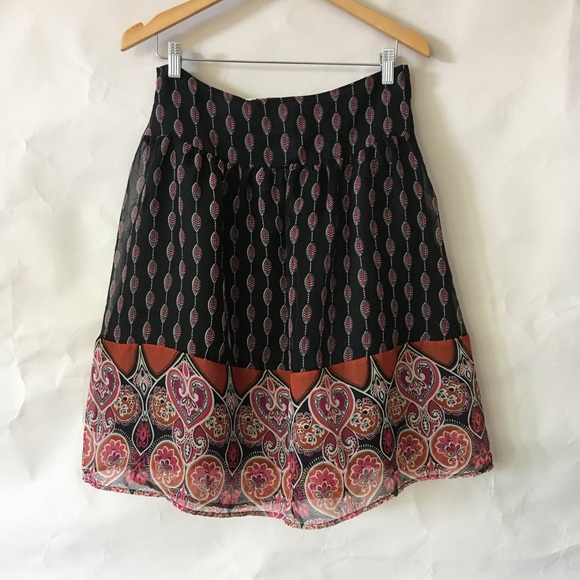 H&M Dresses & Skirts - H&M black gathered skirt pink orange print size 10